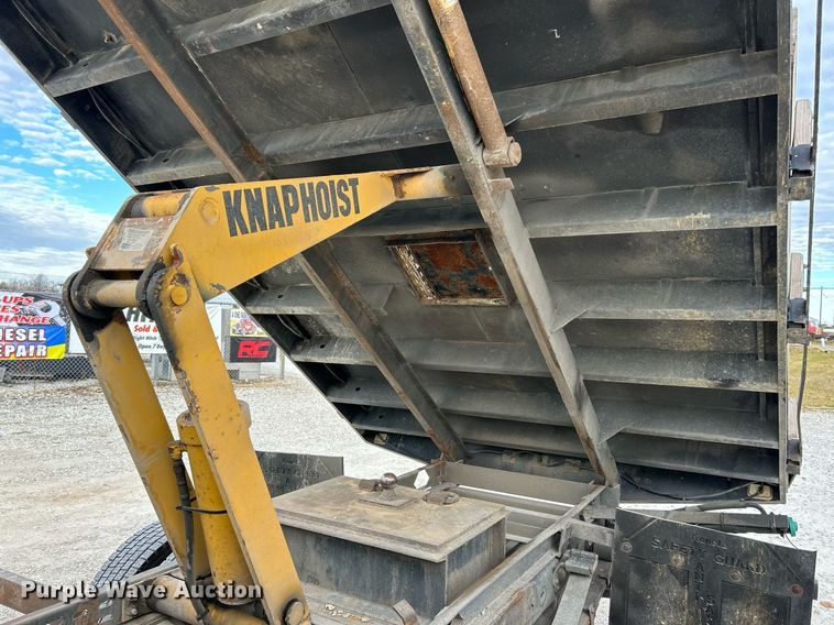 image for item NE9661 2014 Ford F550 Super Duty XL  dump flatbed truck