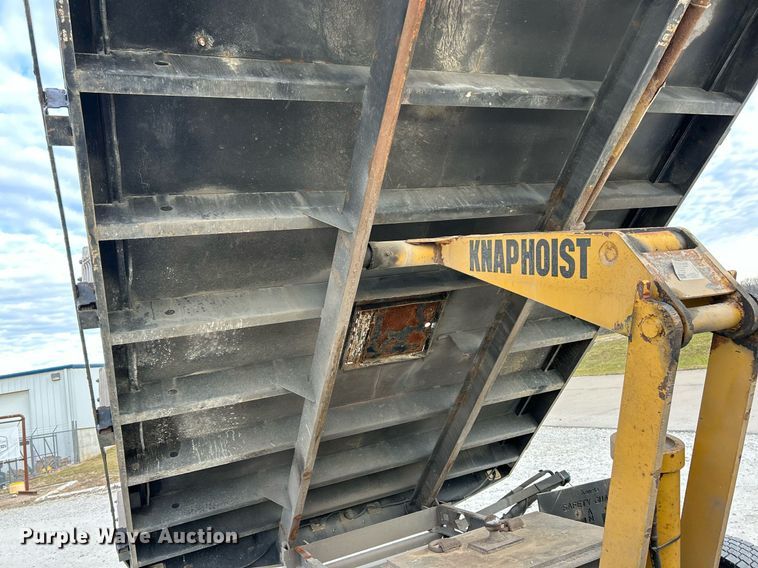 image for item NE9661 2014 Ford F550 Super Duty XL  dump flatbed truck