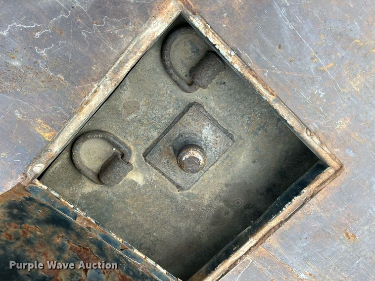 image for item NE9661 2014 Ford F550 Super Duty XL  dump flatbed truck