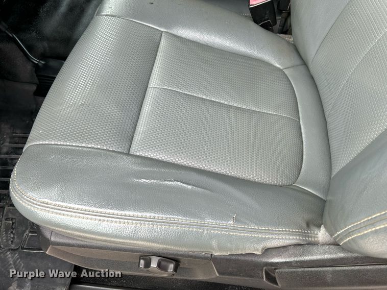 image for item NE9661 2014 Ford F550 Super Duty XL  dump flatbed truck