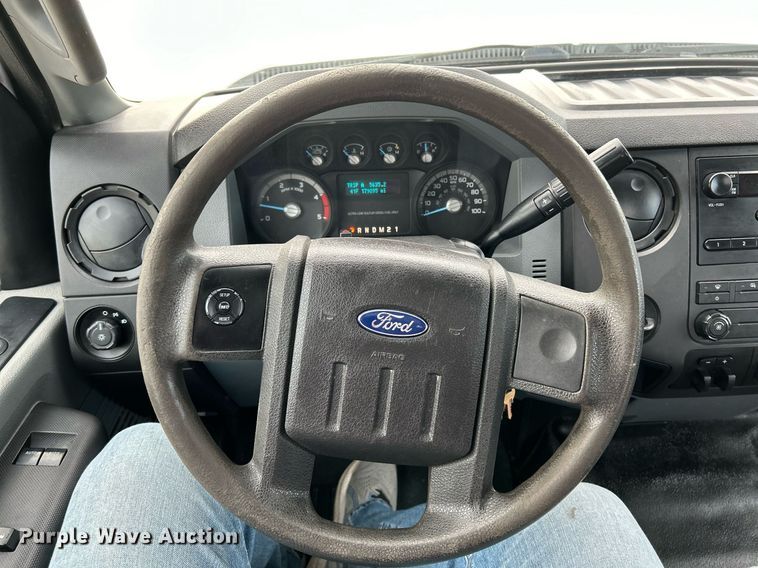 image for item NE9661 2014 Ford F550 Super Duty XL  dump flatbed truck