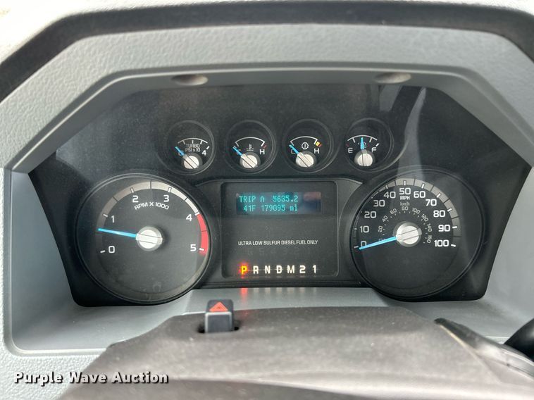 image for item NE9661 2014 Ford F550 Super Duty XL  dump flatbed truck