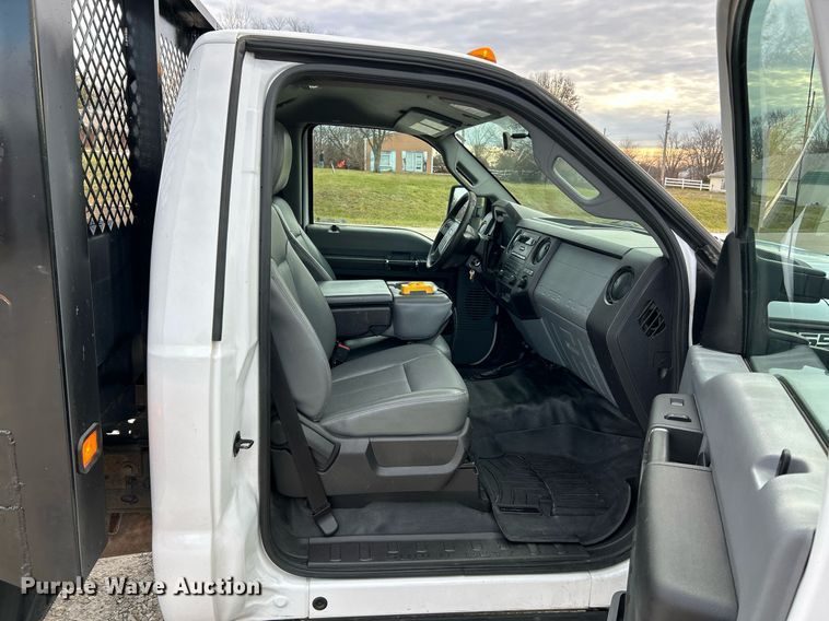 image for item NE9661 2014 Ford F550 Super Duty XL  dump flatbed truck