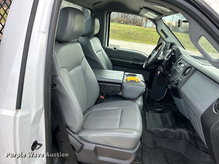 image for item NE9661 2014 Ford F550 Super Duty XL  dump flatbed truck