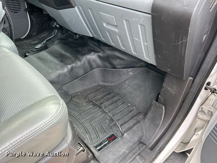 image for item NE9661 2014 Ford F550 Super Duty XL  dump flatbed truck