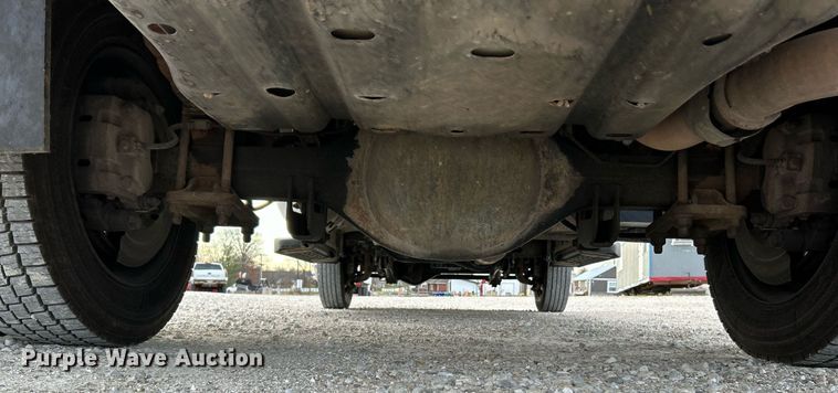 image for item NE9661 2014 Ford F550 Super Duty XL  dump flatbed truck