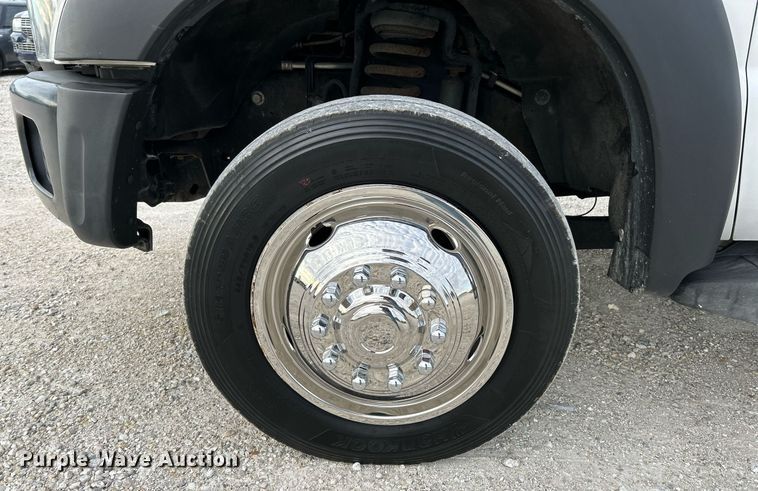 image for item NE9661 2014 Ford F550 Super Duty XL  dump flatbed truck