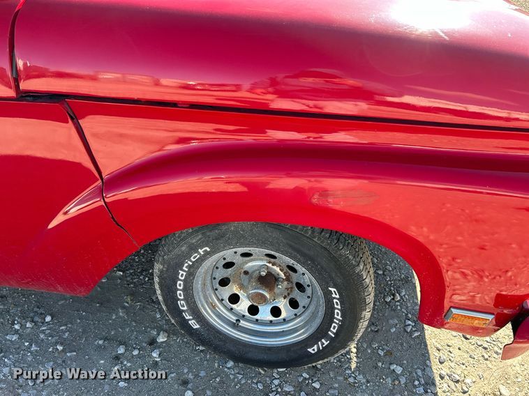 image for item NE9688 1962 Ford F100 pickup truck