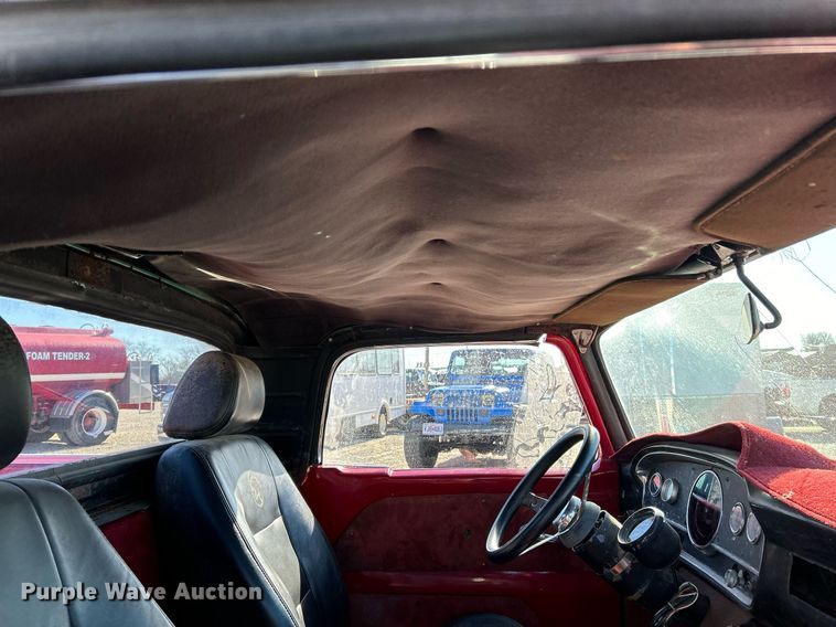 image for item NE9688 1962 Ford F100 pickup truck