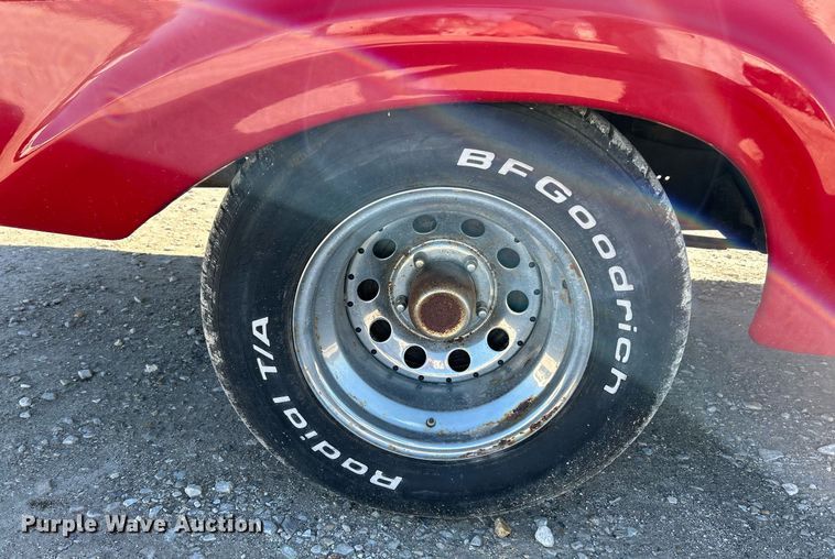 image for item NE9688 1962 Ford F100 pickup truck