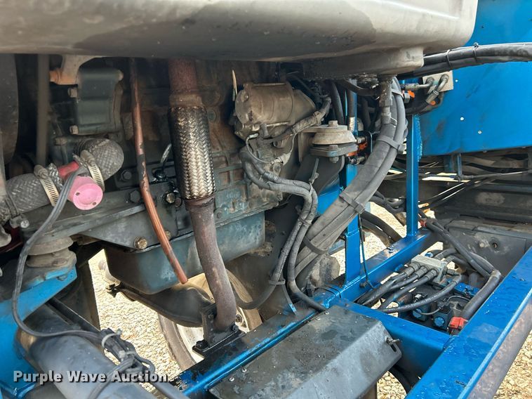 image for item NE9692 2003 Moffett M5500 forklift