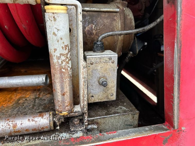 image for item NE9693 1999 Sterling L7501 fuel truck