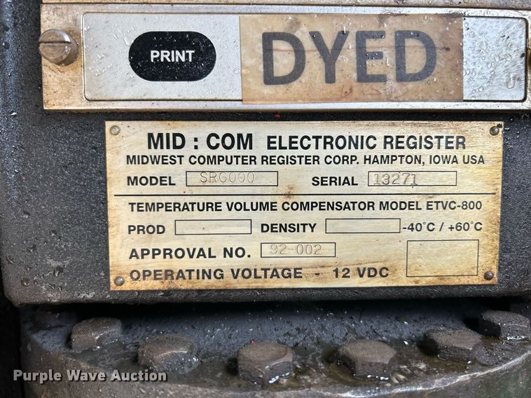 image for item NE9693 1999 Sterling L7501 fuel truck