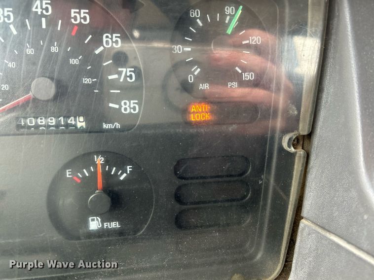 image for item NE9693 1999 Sterling L7501 fuel truck