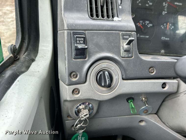 image for item NE9693 1999 Sterling L7501 fuel truck