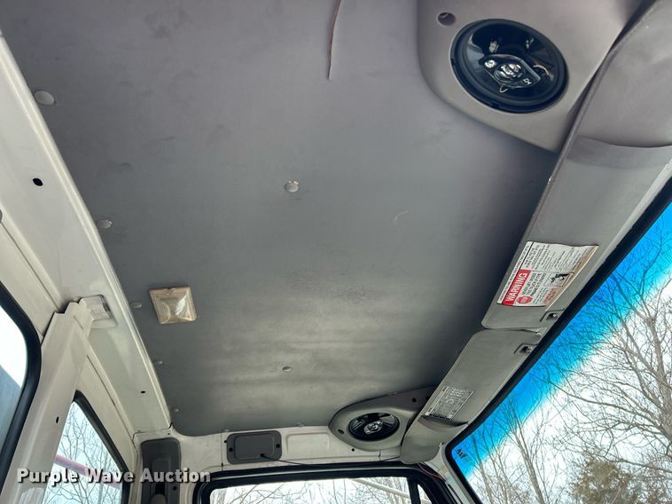 image for item NE9693 1999 Sterling L7501 fuel truck