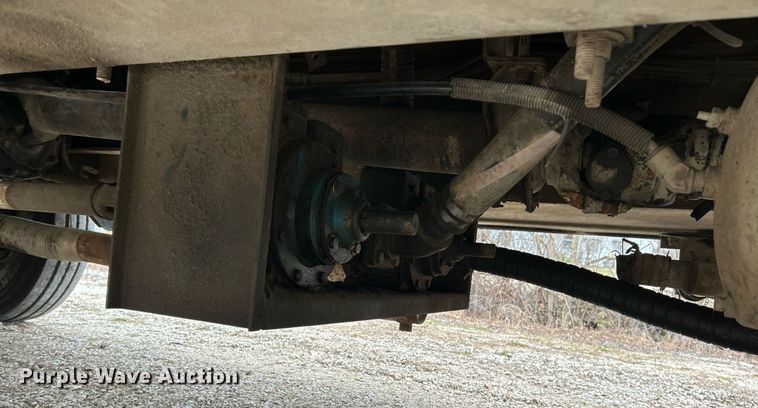 image for item NE9693 1999 Sterling L7501 fuel truck