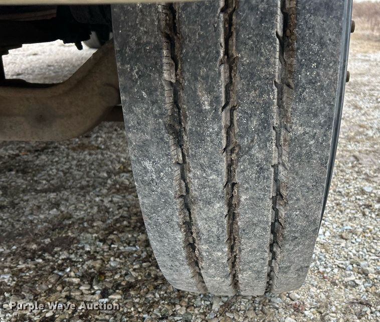 image for item NE9693 1999 Sterling L7501 fuel truck