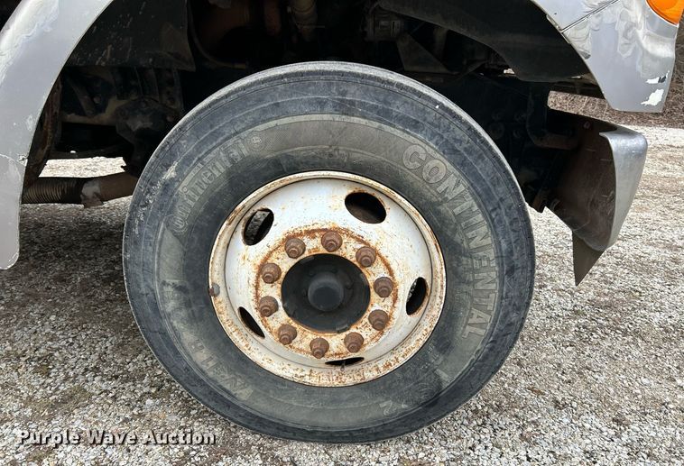 image for item NE9693 1999 Sterling L7501 fuel truck