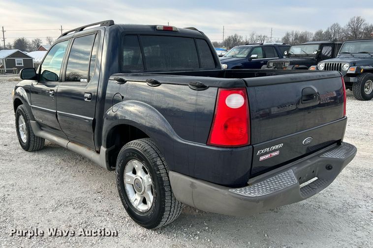 image for item NE9694 2001 Ford Explorer Sport Trac SUV