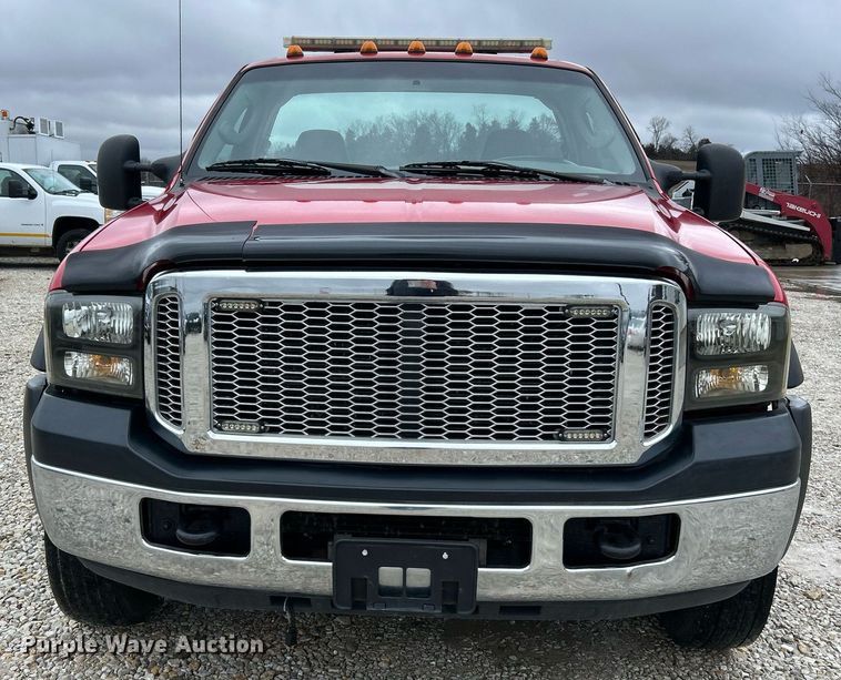 image for item NE9709 2006 Ford F550 Super Duty XLT  rollback truck