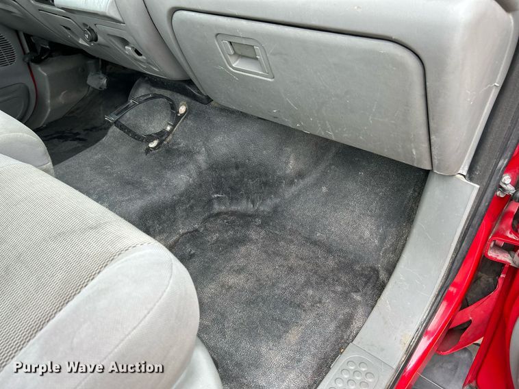 image for item NE9709 2006 Ford F550 Super Duty XLT  rollback truck