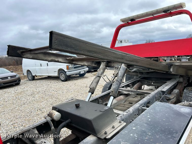 image for item NE9709 2006 Ford F550 Super Duty XLT  rollback truck