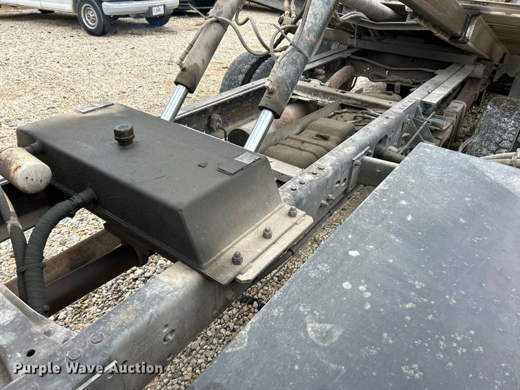 image for item NE9709 2006 Ford F550 Super Duty XLT  rollback truck