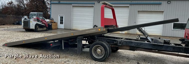 image for item NE9709 2006 Ford F550 Super Duty XLT  rollback truck