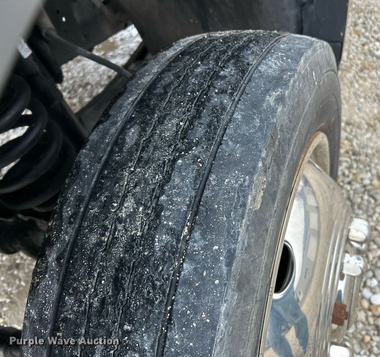 image for item NE9709 2006 Ford F550 Super Duty XLT  rollback truck