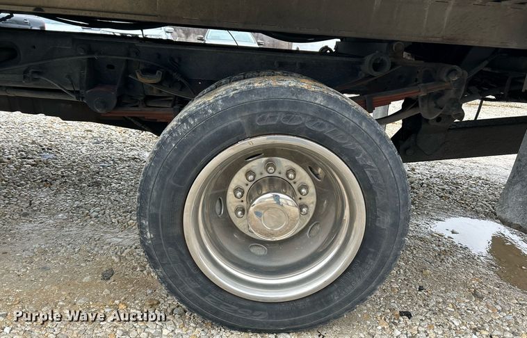 image for item NE9709 2006 Ford F550 Super Duty XLT  rollback truck