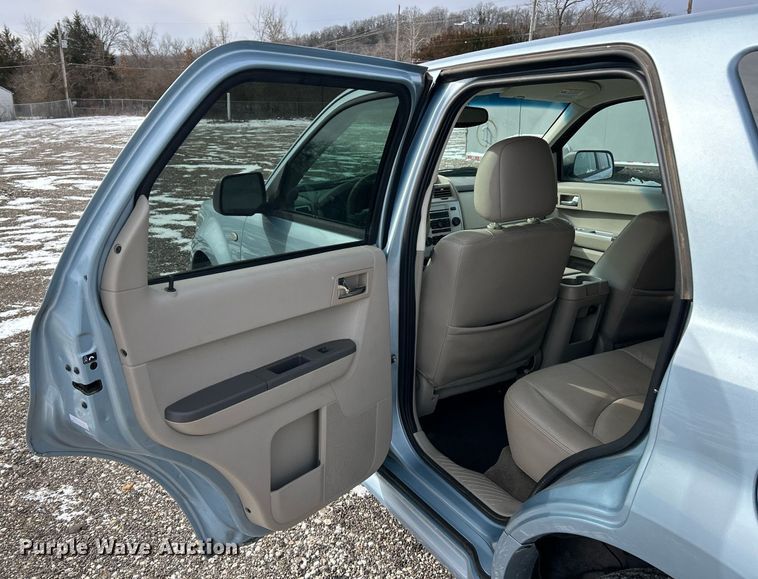 image for item NE9712 2008 Mercury  Mariner SUV