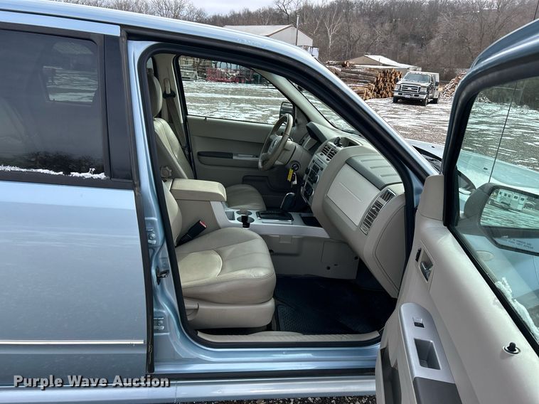 image for item NE9712 2008 Mercury  Mariner SUV