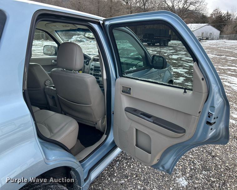 image for item NE9712 2008 Mercury  Mariner SUV