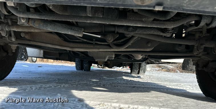 image for item NE9726 2015 Ford E450 Super Duty shuttle bus