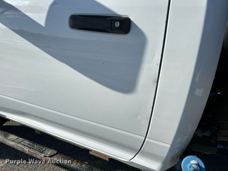 image for item NE9728 2012 Dodge Ram 5500HD flatbed truck