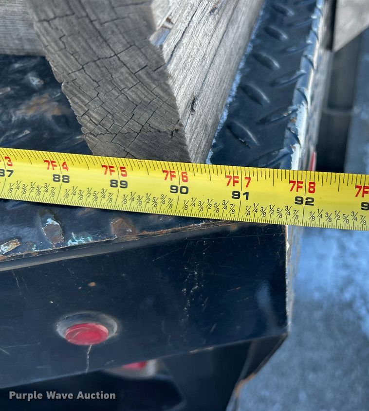 image for item NE9728 2012 Dodge Ram 5500HD flatbed truck