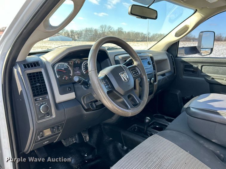 image for item NE9728 2012 Dodge Ram 5500HD flatbed truck