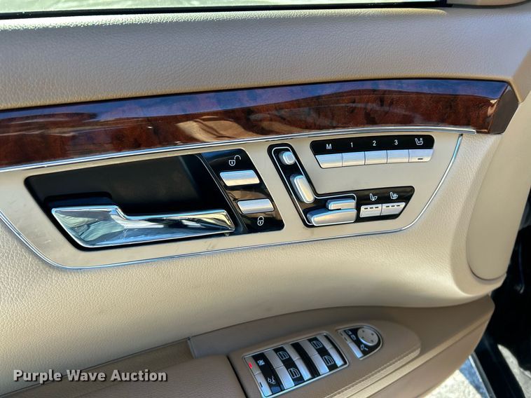 image for item NE9731 2008 Mercedes-Benz S550  