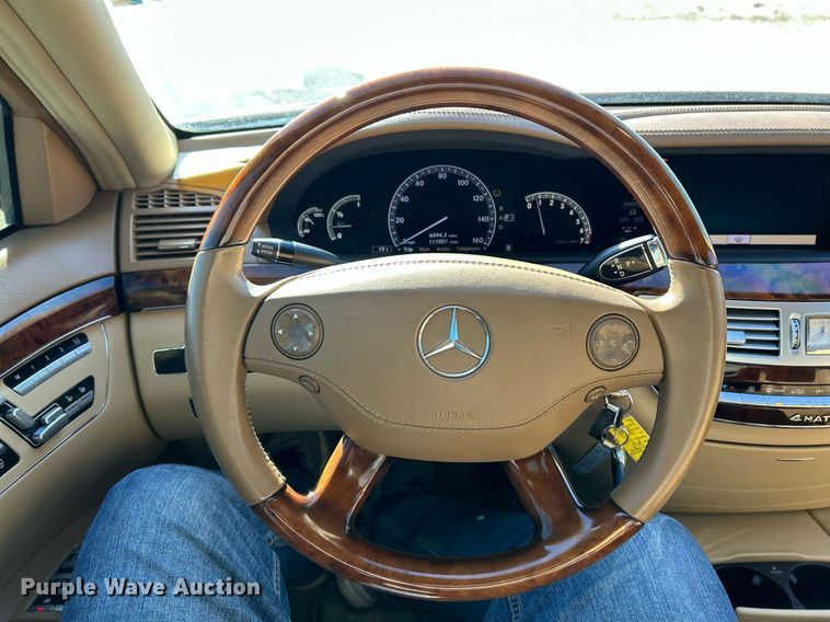 image for item NE9731 2008 Mercedes-Benz S550  