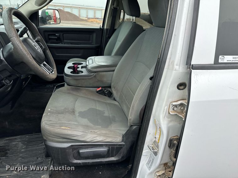 image for item NI9737 2016 Ram 2500  Crew Cab pickup truck