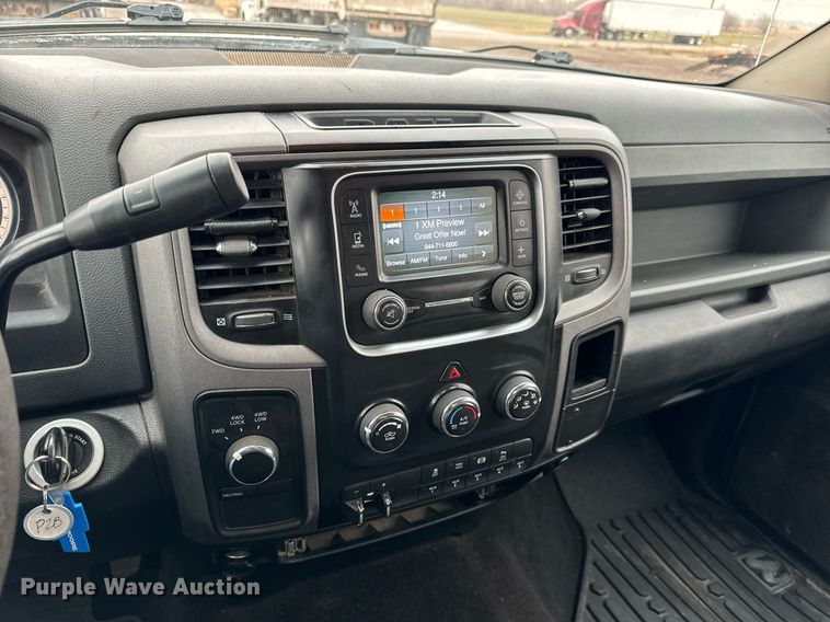 image for item NI9737 2016 Ram 2500  Crew Cab pickup truck