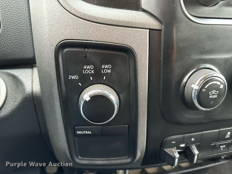 image for item NI9737 2016 Ram 2500  Crew Cab pickup truck