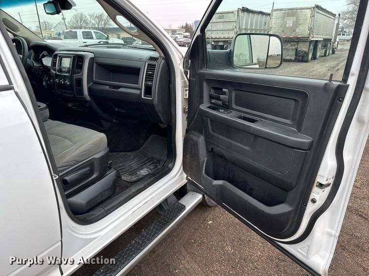 image for item NI9737 2016 Ram 2500  Crew Cab pickup truck