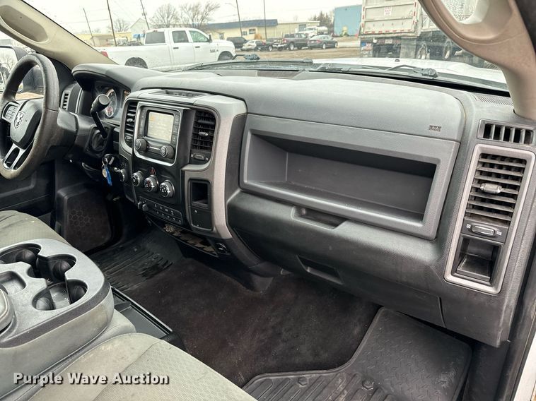 image for item NI9737 2016 Ram 2500  Crew Cab pickup truck