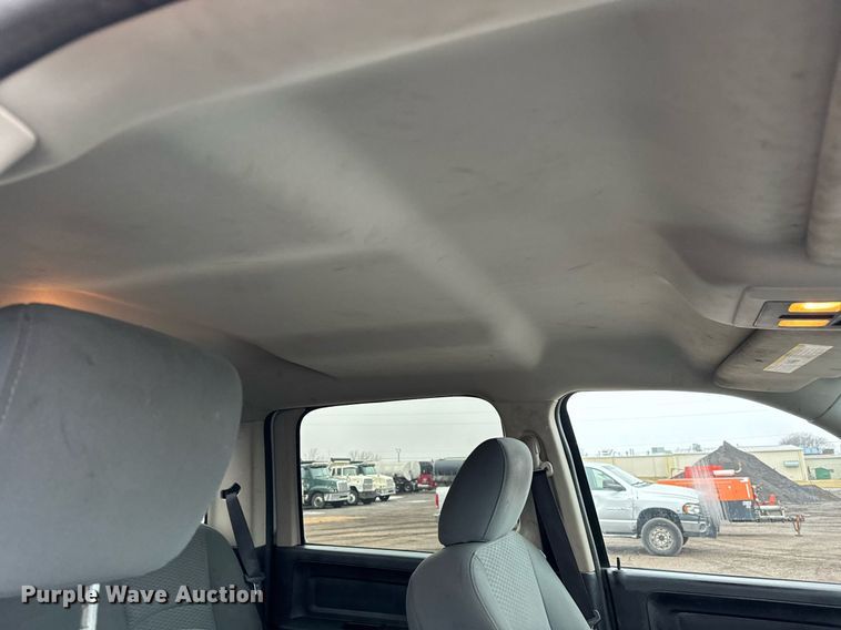 image for item NI9737 2016 Ram 2500  Crew Cab pickup truck