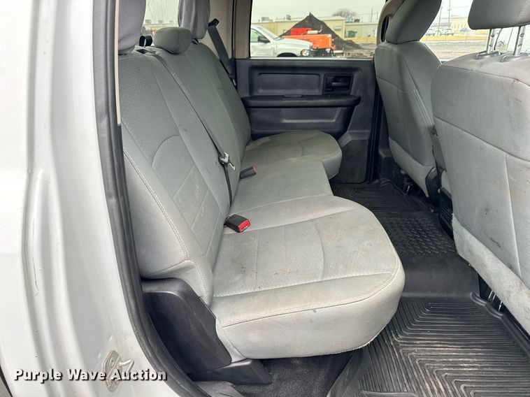 image for item NI9737 2016 Ram 2500  Crew Cab pickup truck