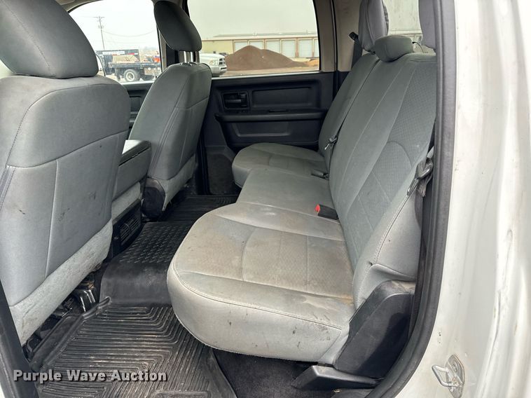 image for item NI9737 2016 Ram 2500  Crew Cab pickup truck