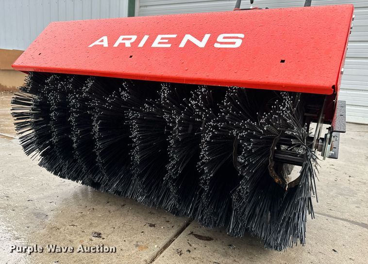 image for item NI9747 Ariens PB36 HYD Brush  broom