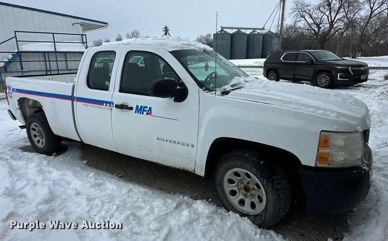 image for item NL9350 2008 Chevrolet Silverado 1500 Ext. Cab pickup truck